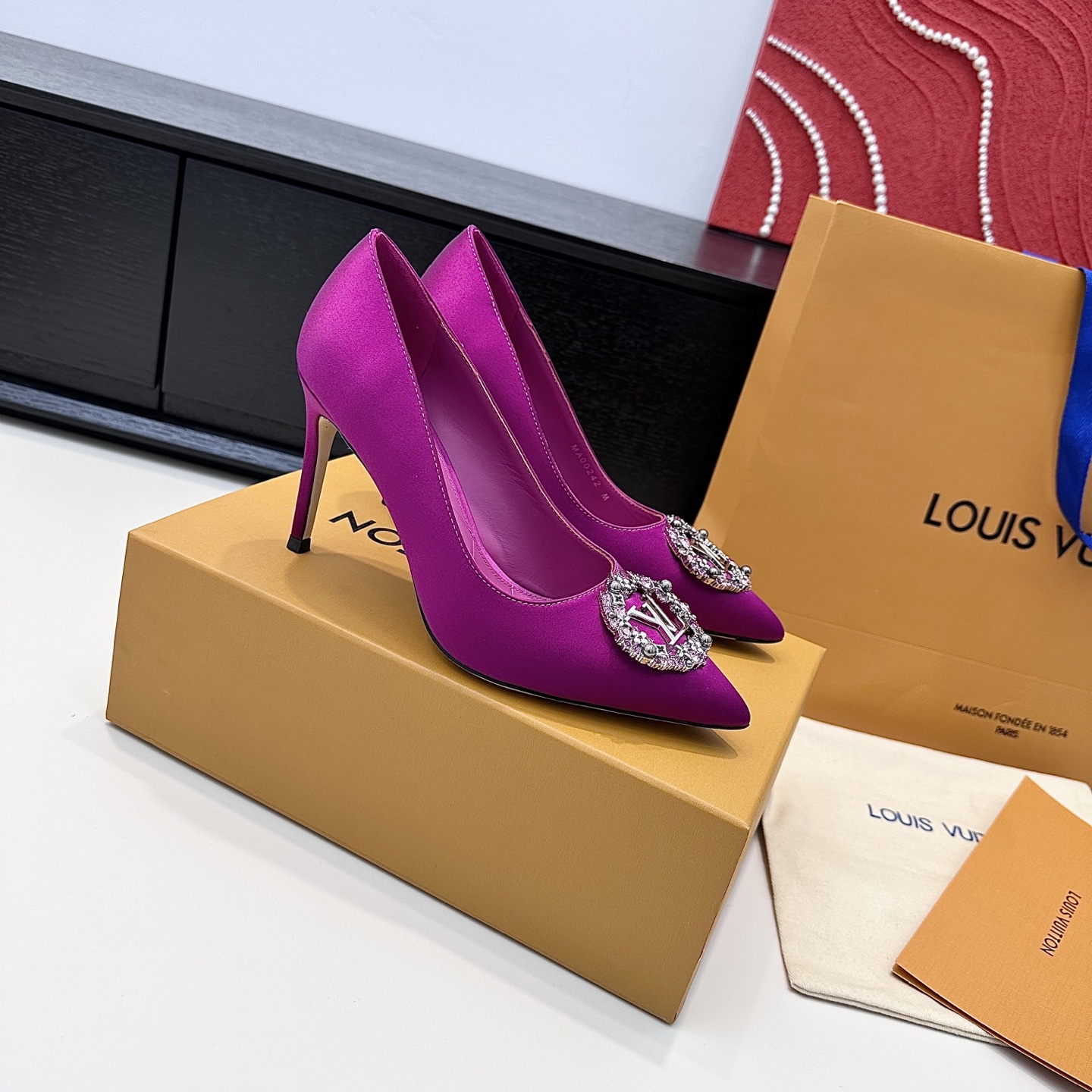 Women's high heels